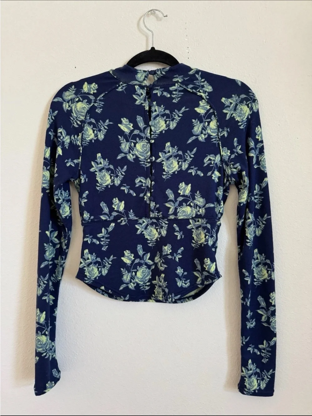 Free people boho floral keyhole dinner party blouse Indigo Combo XS
